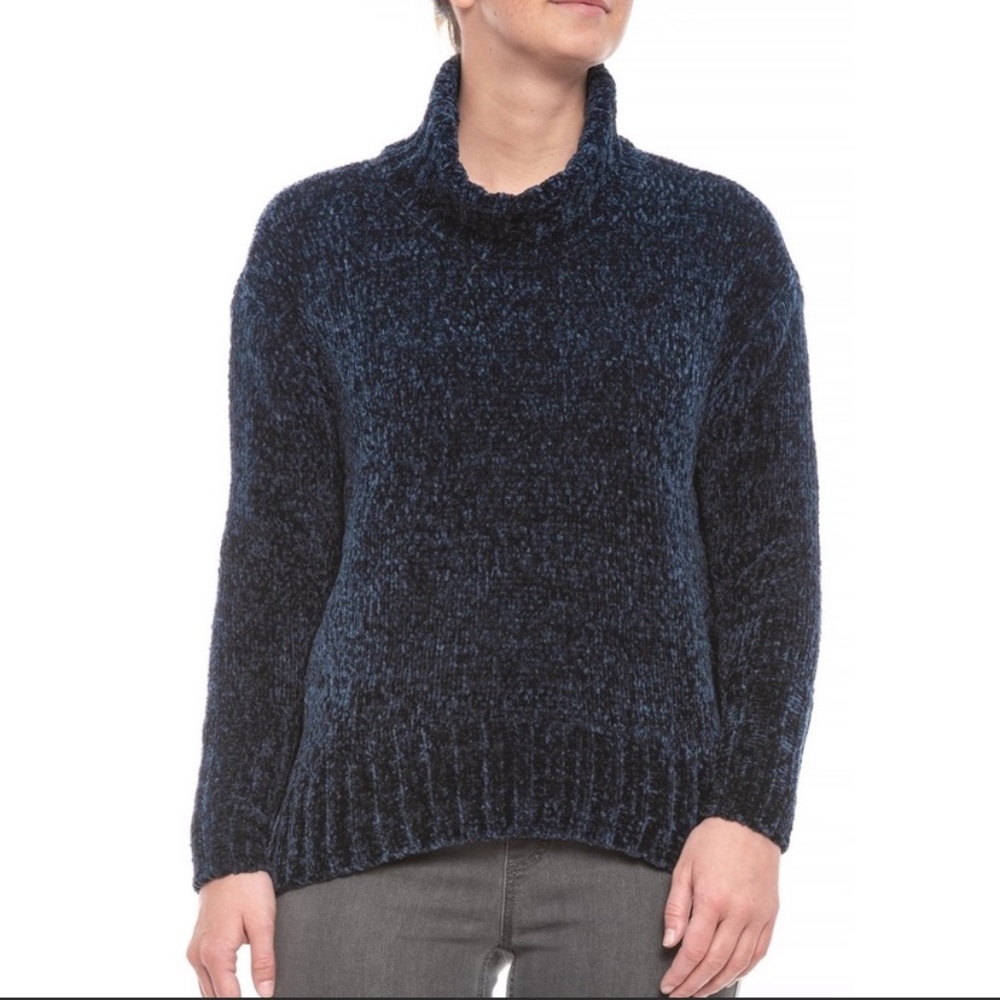 Navy Chenille Turtleneck